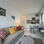 Appartement Cosy Avec Balcon Et Parking, Royan - Fr-1-494-173